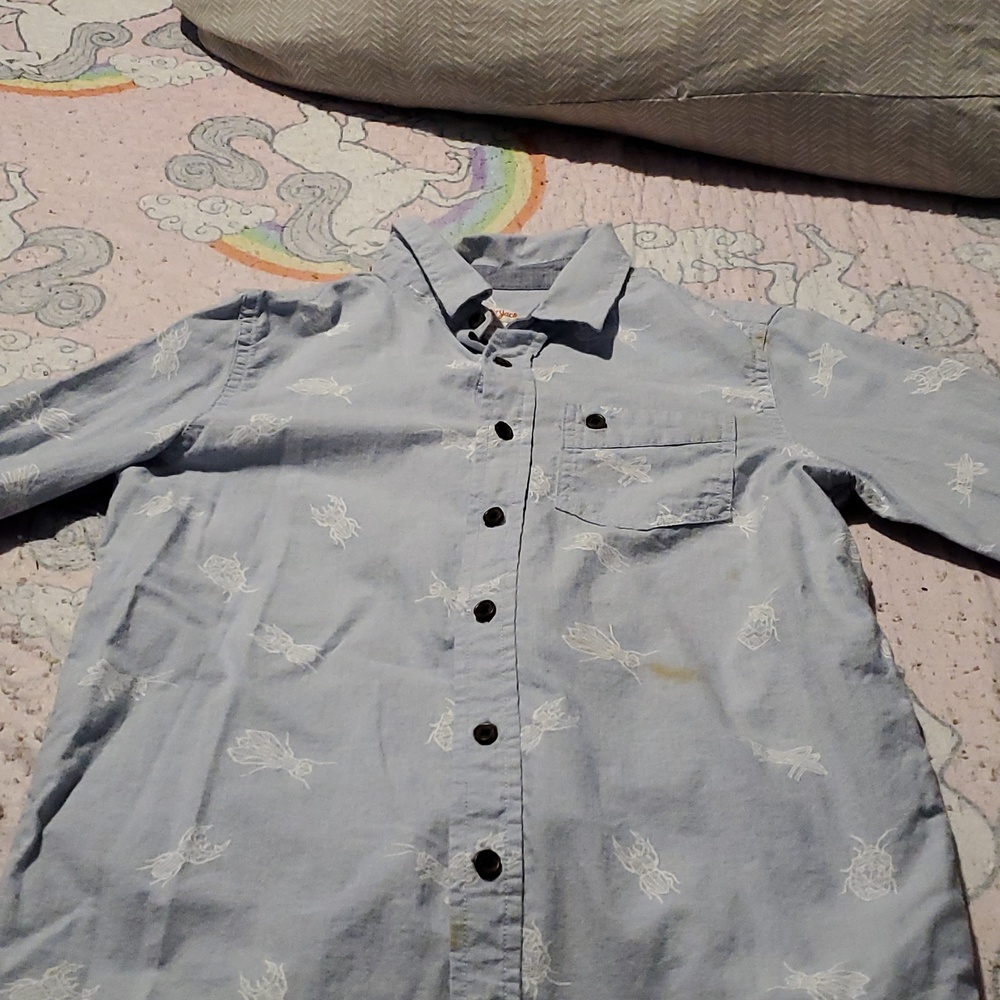 Cat & jack long sleeved button up large denim beetles